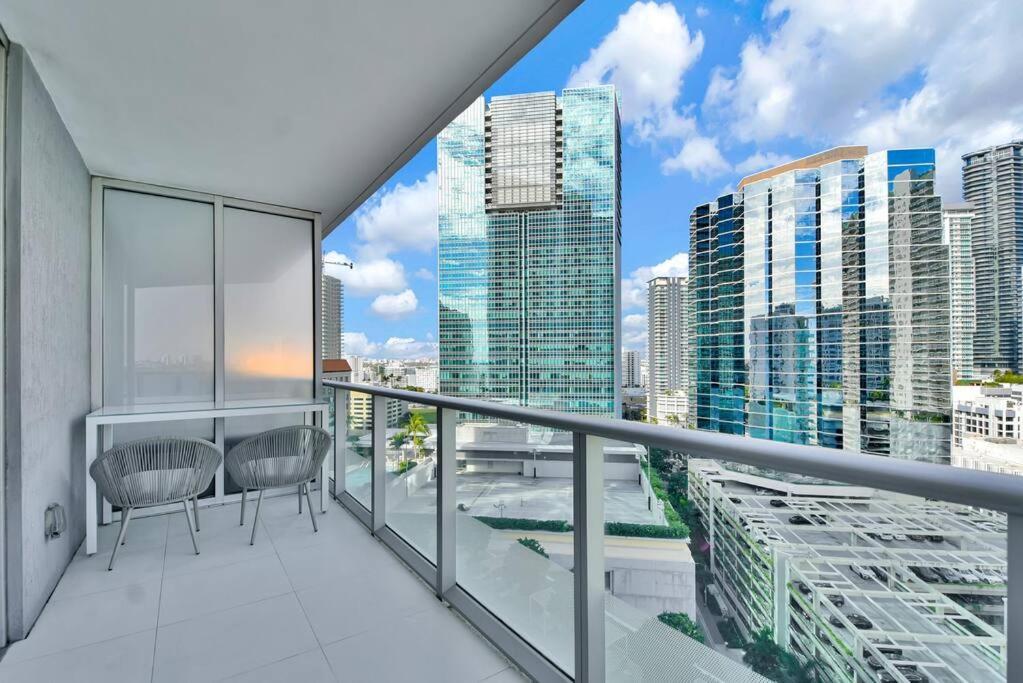 Lovely Upscale Condo Gorgeous View 2Bd 2Bath In Brickell Майами Экстерьер фото